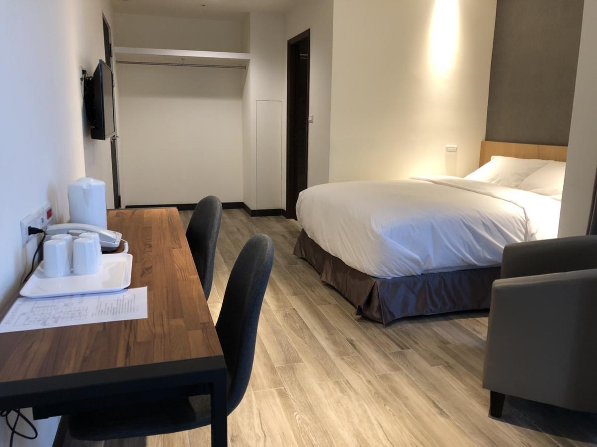Honest & Warm Hotel Taoyuan Exterior foto